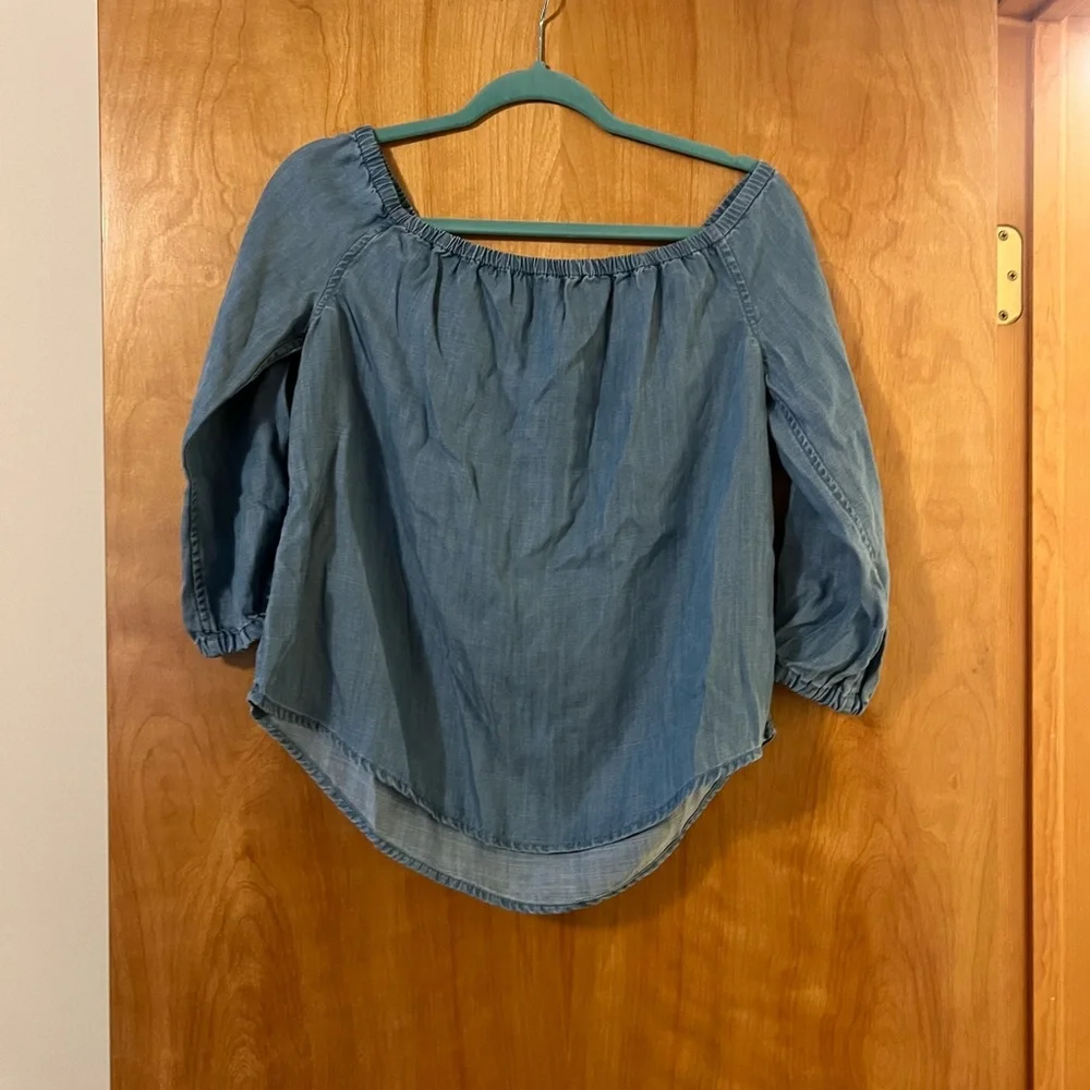 Vineyard Vines Martinique Off The Shoulder Chambray Blue Top Size 2 MSRP $88 NWT - Picture 6 of 8